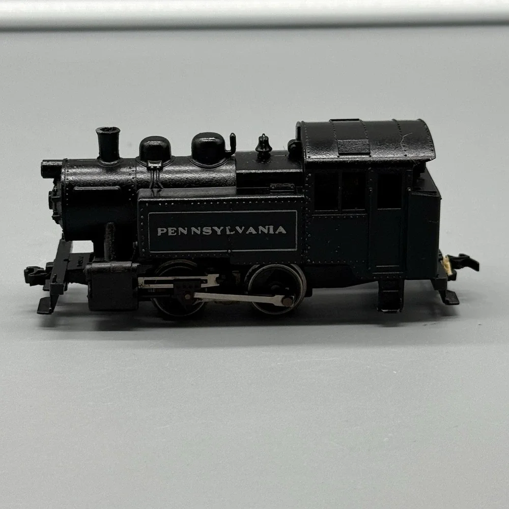 Vintage Mantua 3992 HO Scale Pennsylvania Steam Locomotive PRR Tested Works